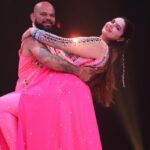 Anjali Anand Instagram - … Team Anjali and Danny✨ 🪩Jhalak Dikhla Jaa🪩 Tune in TONIGHT at 9:30pm!! On @sonytvofficial @sonylivindia . . . @kunjanjani @maheshpoojary80 @sunita_datta9 @pinkyroy9467 @beauty_integrated_official @nilesh_jadhav_01 #Anjanny