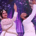 Anjali Anand Instagram - … being in the bottom two because of less votes was not a great feeling. Watch us fight it out and see if we make it through tonight on Jhalak Dikhlaa Jaa!!! Please vote for your favourite contestants as that’s the only thing that can keep them going in the competition. Voting lines open at 9:30pm till midnight tonight✨ Hair @pinkyroy9467 Makeup @beauty_integrated_official My Asst @nilesh_jadhav_01 Costume @harshalds @komalsoni_ @shilpa.suraj.chhabra