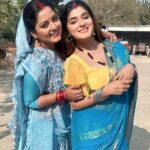 Anjana Singh Instagram – Apart from being a senior, a beautiful and well-mannered person and the hot cake of Bhojpuri industry.  One n only 😘 @anjana_singh_  ji ♥️🥰

🕊️🤟
#shooting #work #shoot #mood #girls #actorslife #happy #vibes #goodvibes #anjanasingh #shrutirao24  #enjoy #work #give #love #support #blessing Kushinagar, India