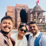 Anjana Singh Instagram – #HARHARMAHADEV🙌🏻🙌🏻

Together we shine brighter than the stars .
Creating memories with my squad, one photo at a time. Bhojpur Shiva Temple