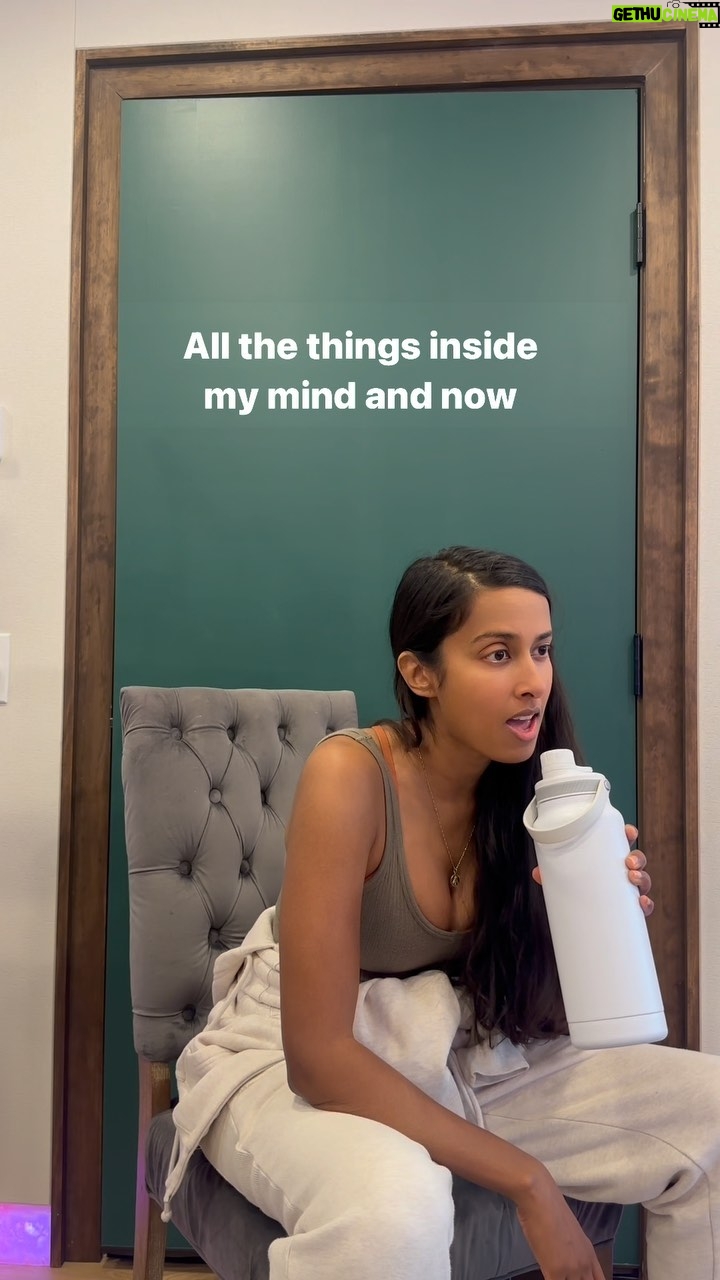 Anjulie Persaud Instagram - Songwriter therapy session #songwriter #musicproducer #therapy #skit