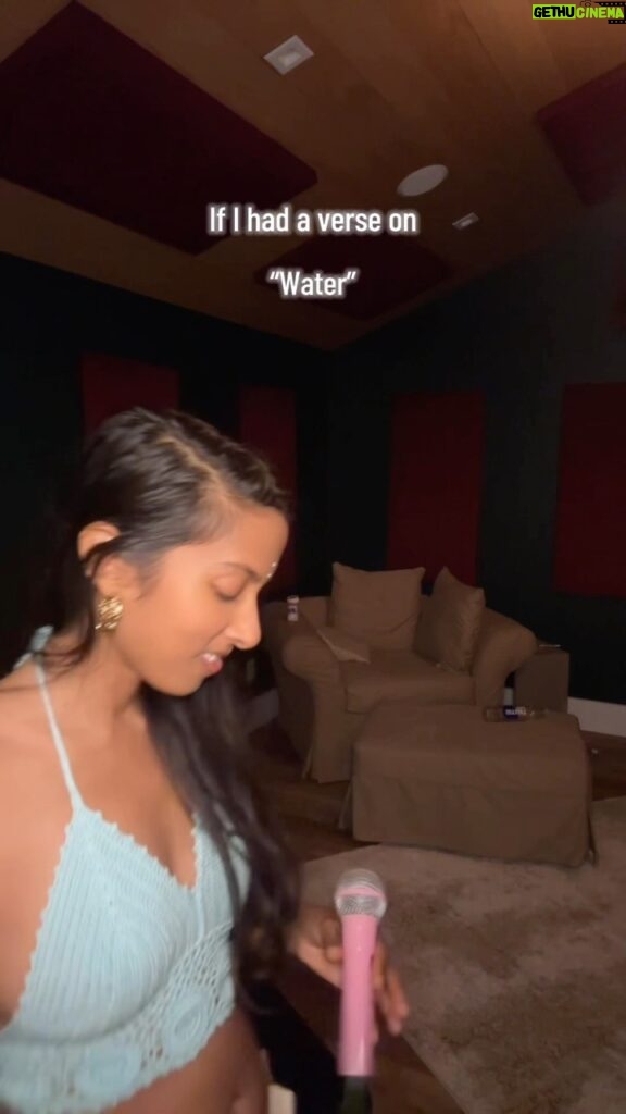 Anjulie Persaud Instagram - If I had a verse on water 💧 #westindian #guyanese #indian #desi #india #openversechallenge #water #caribbean #guyana