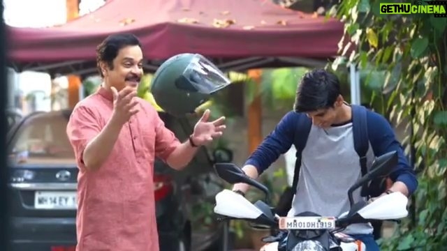 Anmol Jyotir - 3.9K Likes - As a fan of makings ๐... it's the real efforts worth watching... #btsmoments #tatapower #tatasolar @bonobopictures