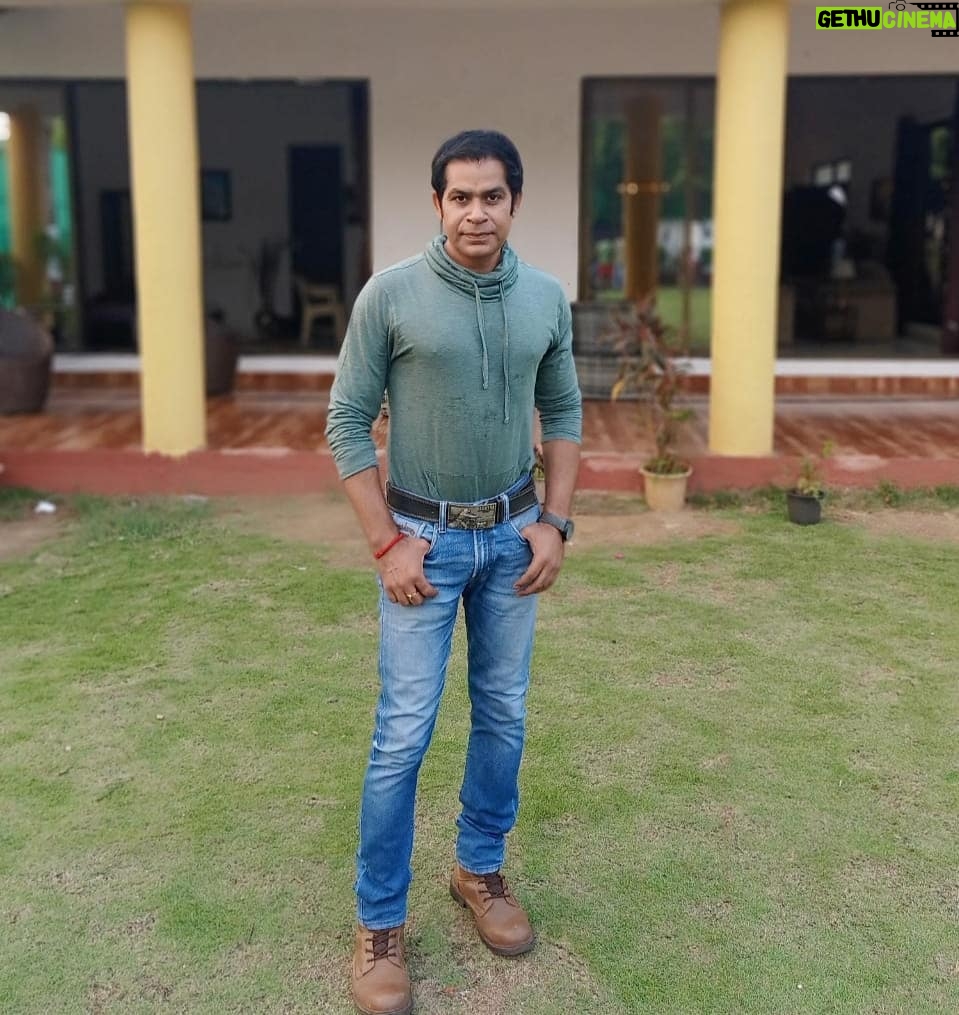 Anmol Jyotir - 3.1K Likes - A Very Happy Birthday to our evergreen... youthful... fitness freak... handsome buddy...oh I mean our dashing Papa ๐๐@prashant6943 ...thank you for your unconditional love and support....you are our motivation...we are your no 1 fan forever...hope to be like you one day..once again a very happy birthday เคนเคฎเคพเคฐเฅ เคชเฅเคฏเคพเคฐเฅ เคชเคพเคชเคพ ๐โค๏ธ