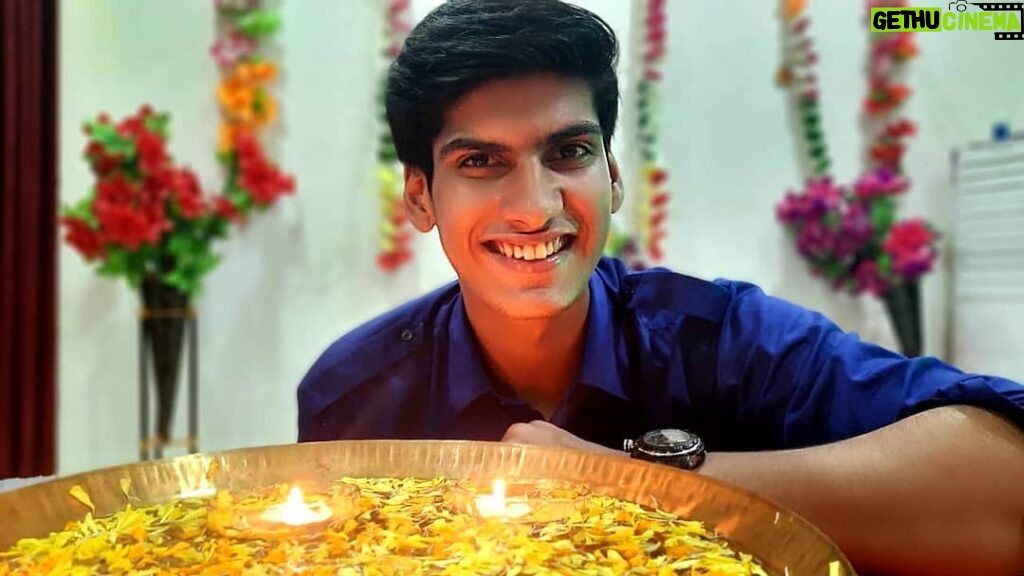 Anmol Jyotir Instagram - May the glow of diyas light your path with the sparkles of peace, contentment, joy, happiness and continued success 😄❤️... A Very Happy Diwali Everyone ✨🥳🙏 #spreadlove #happydiwali✨❤️