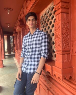 Anmol Jyotir Instagram - Sukoon bhari zindagi✨
Last pic has my heart ❤️

#travel #explore #ganpatipule #ratnagiri #wanderlust