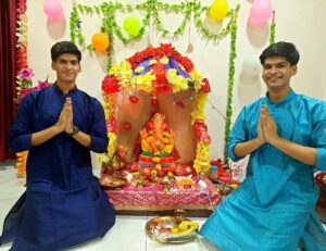 Anmol Jyotir Instagram - May lord Ganesha gives you a rainbow for every strom: a smile for every tear; a promise for every care and an answer for every prayer!!!Ganpati Bappa Morya!!!😊🎉🙏🙏
@apurvjyotir
@richa7629 
@prashant6943