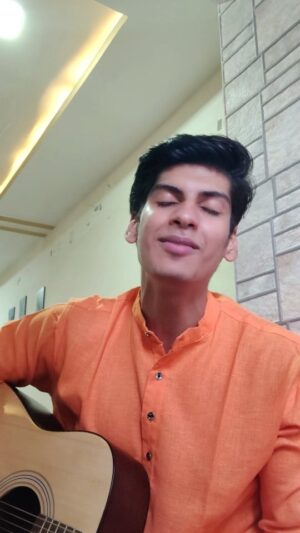 Anmol Jyotir Instagram - Wishing you guys a very happy independence day with one of my favourite "ae watan" ( tried singing😅) Ps- not a singer 😊🇮🇳🎉
#independenceday #proudindian #aewatan #reelsinstagram