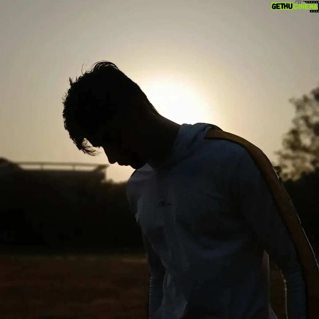 Anmol Jyotir Instagram - Just before the sleep... When you're mind go high speed... 📸 by multi-talented @abhishek_reddy_151