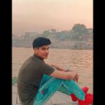 Anmol Jyotir Instagram - Ghat Banarasiya ✨ 📸 by one of the professionals @abhishek_reddy_151 😁 Varanasi, India