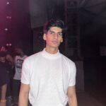 Anmol Jyotir Instagram - Me: Vibing to techno … end up with some bollywood hook steps 📸- @devishahuja23 #technomusic #djkorolova #technoparty Nesco Centre