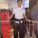 Anmol Jyotir Instagram - Me: Vibing to techno … end up with some bollywood hook steps 📸- @devishahuja23 #technomusic #djkorolova #technoparty Nesco Centre