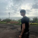 Anmol Jyotir Instagram – Sukoon bhari zindagi✨
Last pic has my heart ❤️

#travel #explore #ganpatipule #ratnagiri #wanderlust Ganpatipule Ratnagiri