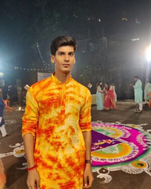 Anmol Jyotir Instagram - May this Diwali light up new dreams!!🪔🧡
.
.
.
#diwalicelebration #happydiwali #diwali2022 #diwalioutfit