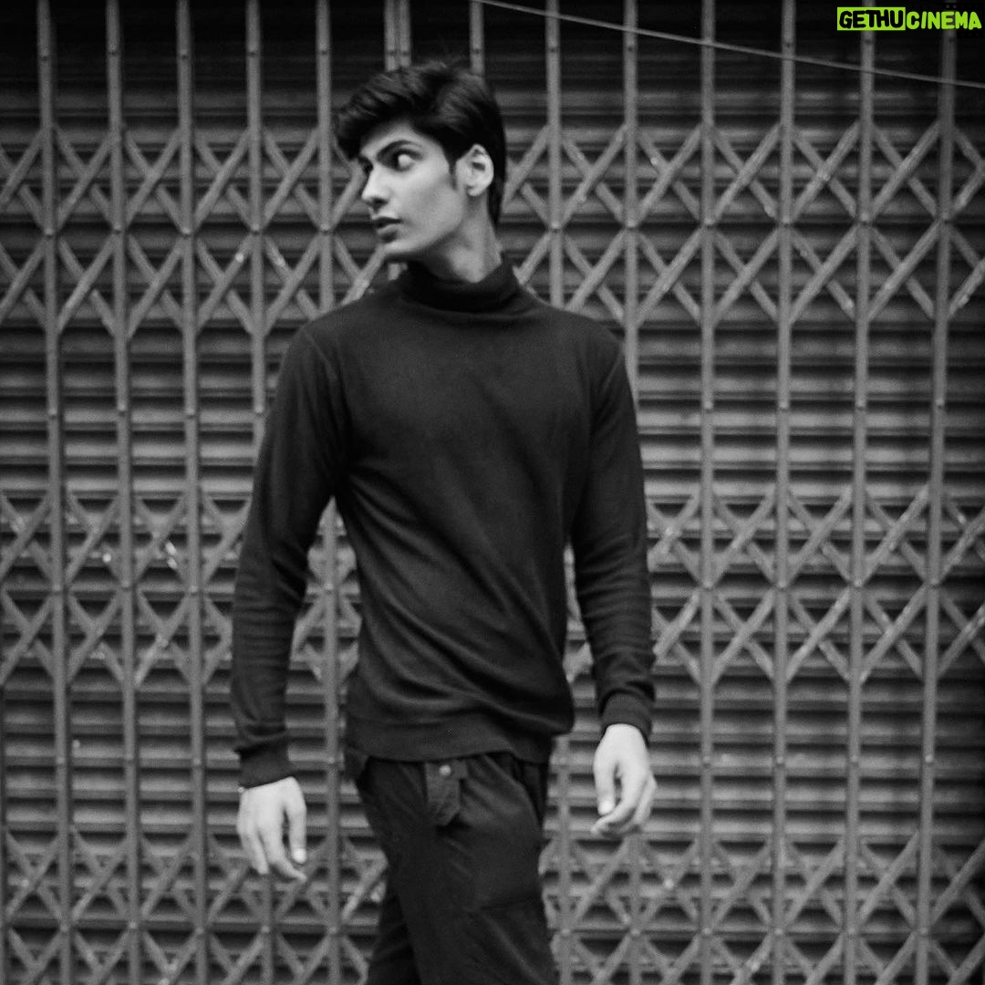Anmol Jyotir Instagram - Stuck in the 70’s… 📸- @davclicks