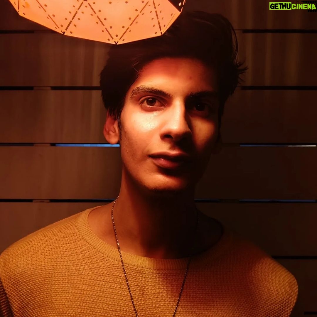 Anmol Jyotir Instagram - Lights are magic...it effortlessly describes you a versatile... #playingaroundwithlights