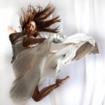 Anna Eremin Instagram - ‘Dance, dance… otherwise we are lost’ - Pina Bausch 💃 (📷 @carlos.gnlv … ha uns valentes anitos)