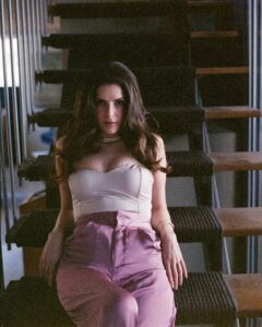 Anna Kendrick Instagram - should I just sit out or come harder
