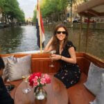 Anna Kendrick Instagram - It’s great when you know you should get some work done, pack, rest up, fight the jet lag, be responsible, and three beautiful people pull up in a boat like they’re in a GD movie about morally bankrupt women of leisure and ur like, yeah ok lemme borrow ur glasses. 💙💙🇳🇱