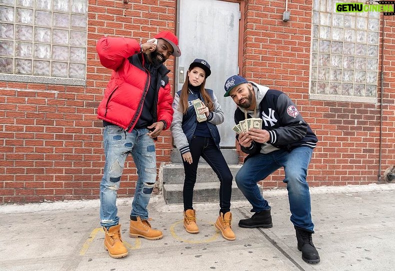 Anna Kendrick Instagram - @desusnice and @thekidmero took me to a strip club 🍾💵💵Tonight on @shodesusandmero 💵💵💵. Also FUUUUUUUUUUCK I’m small. Whatever. I like it.