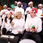 Anna Kendrick Instagram - SO EFFING CUTE I COULD SCREAM ❄️🎄✨🎅🏻🎅🏽🎅🏿🥁🎼🎵🎶🎁🎉