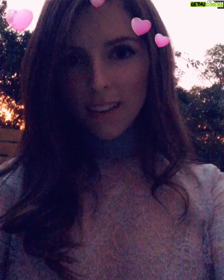 Anna Kendrick Instagram - LA I MISS YOU 🌅