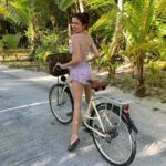 Anna Kendrick Instagram - Moments before riding (crashing) a bike for the first time since I was 11. ❤️‍🩹