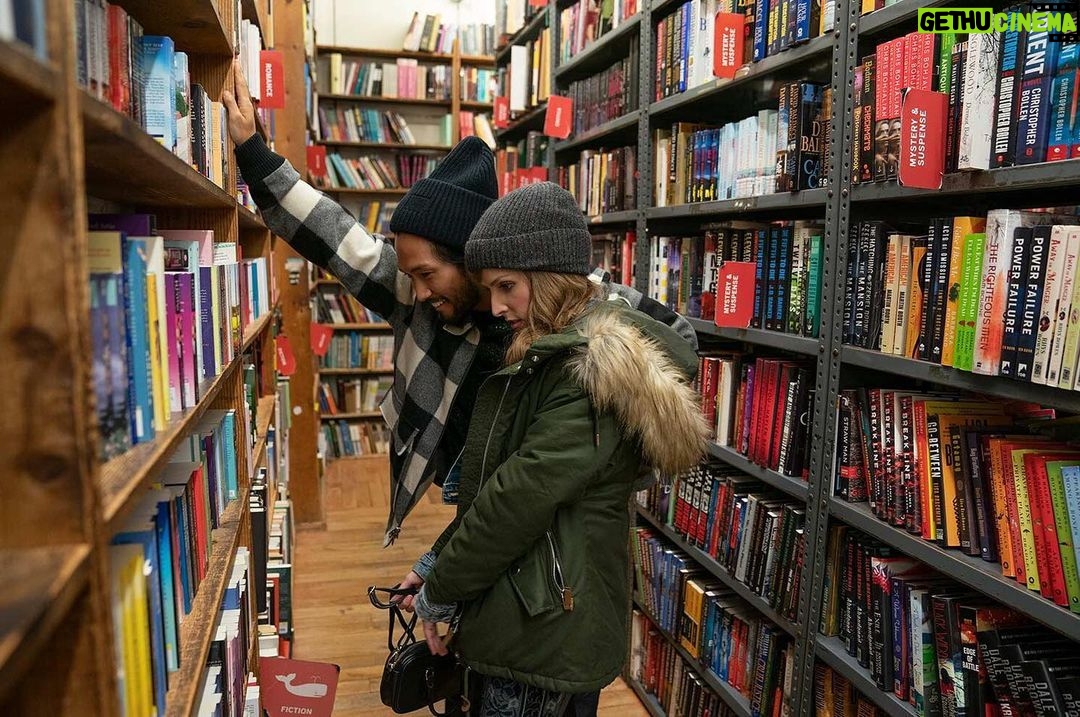 Anna Kendrick Instagram - New relationship. Try to seem smart. 3 days left until LOVE LIFE. @hbomax @lovelifeonmax