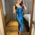 Anna Kendrick Instagram – and is it wrong to love yourself in a VERY shiny jewel tone???? is it allowed??????