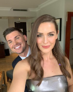 Anna Passey Instagram - Thanks for having us @insidesoapmagazine 🎉

Gorgeous night at The Inside Soap Awards, thank you to everyone who took the time to vote for @matthewjamesbailey and I 🤍

Thank you to the lovely @lambert_locks for getting me ready 🥰