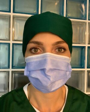 Anna Passey Instagram - Some lost and forgotten BTS shots.

1. Skipping Warren
2. double raincover
3. Be a surgeon, bump off Norma
4. Soap awards dress trying on
5. How many coats is enough coats?