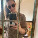 Anna Passey Instagram - Crimped hair and winter sun 💫 🕶 from @sundaysomewhere in the cutest colour #gifted