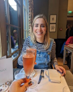 Anna Passey Instagram - The most festive wholesome day with my real life earth angel friend Gemma 🤍