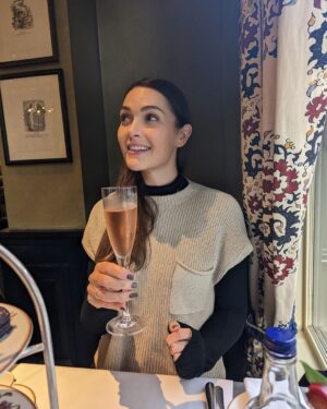 Anna Passey Instagram - The most festive wholesome day with my real life earth angel friend Gemma 🤍