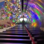 Anna Wood Instagram - Happy holidays friends!