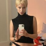 Annabelle Dexter-Jones Instagram - Pumpkin spice killah Mars 2112