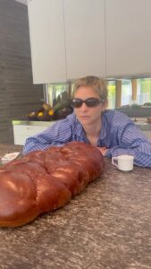 Annabelle Dexter-Jones Instagram - @carissasthebakery