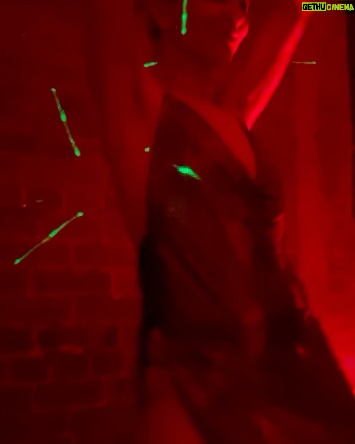Annabelle Dexter-Jones Instagram - ✨One night in PARIS ✨