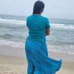 Annabharathi Berchmans Instagram - "மெல்லிய ஓசை 🎵 இதமான காற்று💭 வரி வரியா அலைகள்🐋 ரசிப்போம் கடலின் மௌனத்தை "❤ அன்புடன் அன்னபாரதி இனிய காலை வணக்கம் நண்பர்களே 💝 🙏 #Annabharathi #AnbudanAnnabharathi #bigboss #bigbossseason7 #bigbosstamil #beachvibes #beachday #beaches