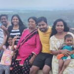 Annabharathi Berchmans Instagram - நல்லதொரு குடும்பம் பல்கலைக்கழகம் " எங்கள் வீட்டில் எல்லா நாளும் கார்த்திகை.. எங்கள் நிலவில் என்றும் இல்லை தேய்பிறை.. கிளி கூட்டம் போல் எங்கள் கூட்டமே இது ஆனந்த பூந்தோட்டம் அன்பின் ஆலயம்"❤❤❤ அனைவருக்கும் இனிய கார்த்திகை தீபத்திருநாள் நல்வாழ்த்துக்கள்😍 #Annabharathi #anbudannabharathi #bigboss #biggboss7 #bigbossseason7 #family #familyphotography