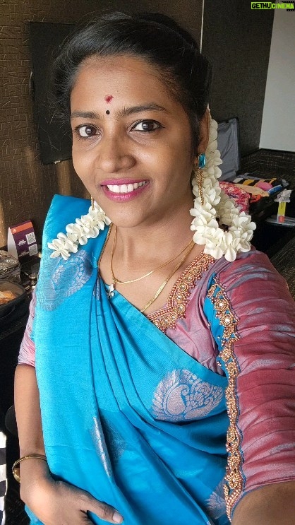 Annabharathi Berchmans Instagram - ஊதா ஊதா ஊதாப்பூ 💙 thank you so much beautiful outfit : @sri_aari_work_kovilpatti