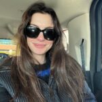 Anne Hathaway Instagram - We’re heeerreee (hi #sundance) 🍸✨