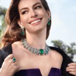 Anne Hathaway Instagram - ✨ With great thanks to my new @bulgari family! ✨ __________________________________________________ "To travel, without leaving home." The Maison’s newest brand ambassador @annehathaway shines in the phenomenal Tribute to Paris necklace — its wondrous emerald exemplifying the captivating elegance of the new Bulgari Eden The Garden of Wonders High Jewelry collection. #Bulgari #BulgariHighJewelry #UnexpectedWonders #EdenTheGardenofWonders #Emerald