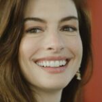 Anne Hathaway Instagram - In continued collaboration with @annehathaway, the new face of our Vital Perfection collection, she joined guests in New York City for a very special event. Together, we honored the timelessness of our Vital Perfection collection and embraced the philosophy that Potential Has No Age.​ #ShiseidoSkincare #VitalPerfection #PotentialHasNoAge