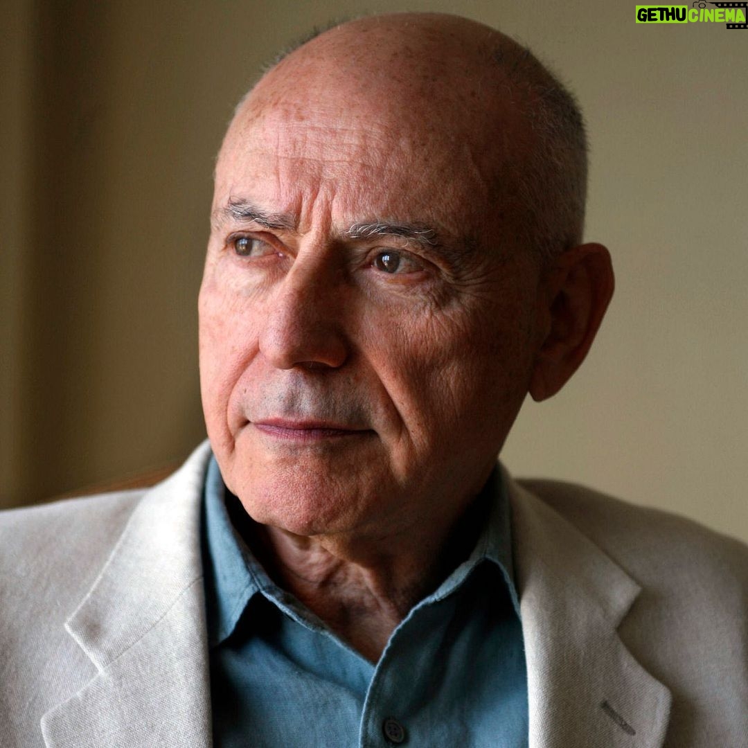 Anne Hathaway Instagram - Alan Arkin was a gem of a person, and I am so lucky to have gotten to work with him on Get Smart. He was kind, soulful, supportive, a pro’s pro, generous, genuine, wise, inquisitive, and a fantastic example of how to be an artist. He left a huge impression on my then twenty-three year old self and is at the center of some of my most cherished and fond career memories. I’m sending love and sympathy to his family (who are gems themselves) xx