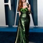Anne Hathaway Instagram – She did that 🤗 
Wearing that 💜 ✨!
(And THAT! 💚🤩😍)
Congrats to my incandescent buddy @jessicachastain on your much deserved win!!!