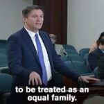 Anne Hathaway Instagram - I’m horrified by the attacks on LGBTQ+ kids and their families in Florida: schools should be a place where kids are safe to fully be themselves. Florida’s “Don’t Say Gay or Trans” bill is a cruel and unconscionable attack on LGBTQ+ kids and families which has no business being signed into law. Kids should not have to hide or erase parts of their identity ANYWHERE. Lawmakers should be making schools safer, not erasing communities from classrooms. Video reposted with permission from @humanrightscampaign. #ProtectTransKids #HumanRightsCampaign