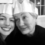 Anne Hathaway Instagram - Happy Mother’s Day to Queen Kate, the Cutest! You deserve everything in the world, including a better camera than the one I used to take this photo 👑 ♥️ 📸 ♥️ 👑