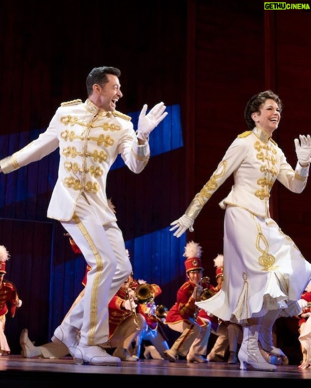 Anne Hathaway Instagram - Last night I was lucky enough to witness the explosion of joy that was the opening night of #TheMusicMan on Broadway! Congrats to all involved and hats off to my wonderfully talented (and just plain wonderful) friend @thehughjackman! Thank you Barry Diller for an incredible evening. Photo Credits: 1. Sara Krulwich / @nytimes 2. Julieta Cervantes 3. Bruce Glikas / FilmMagic