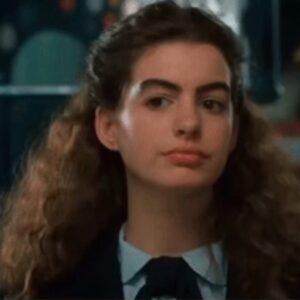 Anne Hathaway Instagram - Miracles happen… Happy 20th Birthday to #theprincessdiaries, AKA the film that launched a thousand sleep overs 👑
